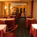 Hotel Glam 4*