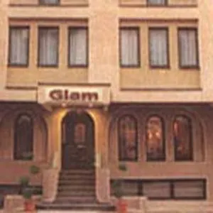 Glam Hotel 4*